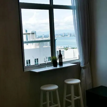 28Th 2Br1B Straits Garden Suites Georgetown Penang Jelutong Exterior photo